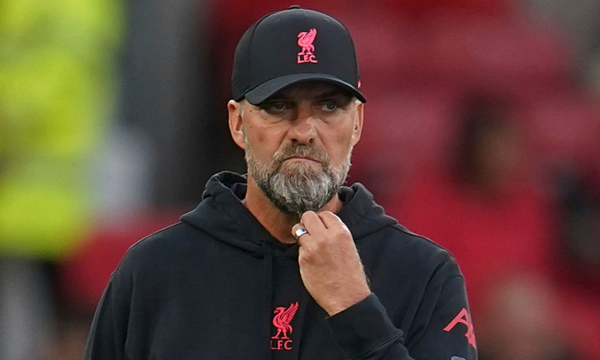 Klopp krahason vështirësitë që po kalon Liverpooli me Messin dhe Ronaldon