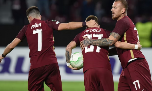 Cluj e mund edhe në Rumani Slavia Pragën, del i pari në grup