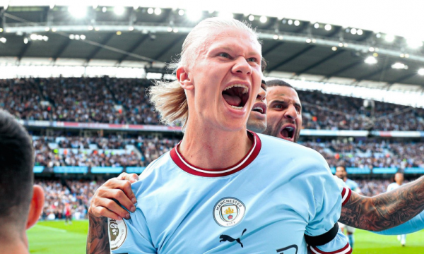 “Jashtëtokësori” Haaland e kompleton hat-trikun e tij ndaj Man Utd-s