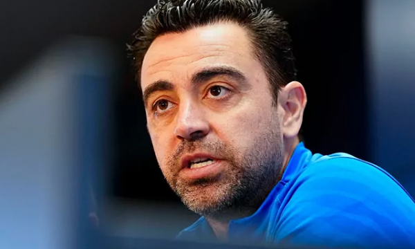 Xavi: Nëse do të shihnit telefonin, do të mendonit se një i afërm i imi ka vdekur, të gjithë po më inkurajojnë