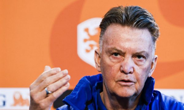 Van Gaal zbulon listën me 26 futbollistët e ftuar për Kupën e Botës