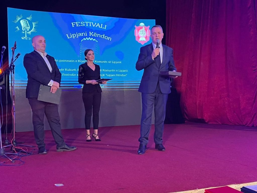 U mbajt festivali i këngës për femijë “Lipjani Këndon”