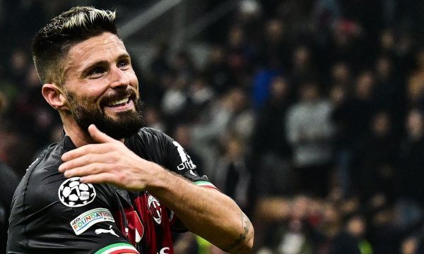 Giroud: krenar me ekipin