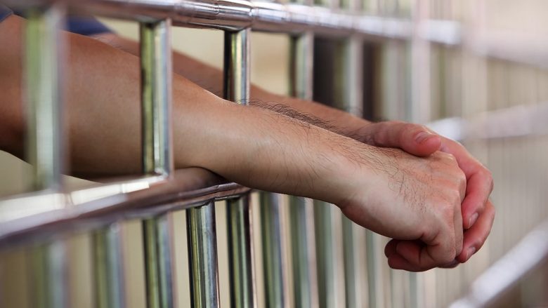 Dënohet me 6 vjet burgim i akuzuari për tentimvrasje në Pejë