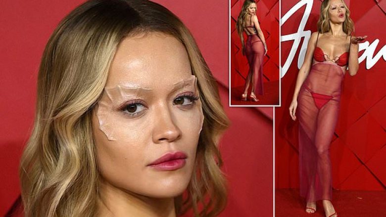 Rita Ora mahniti me paraqitjen në fustanin e kuq të tejdukshëm në “British Fashion Awards 2022”