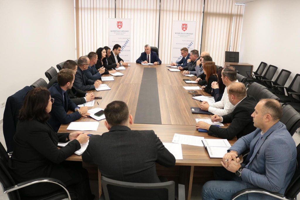 Kryetari Imri Ahmeti mbledh bordin, ja qka u diskutua