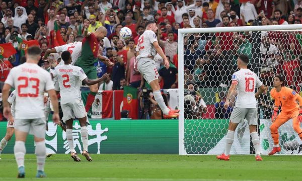 Portugalia fiton thellë ndaj Zvicrës, kualifikohet në çerekfinale