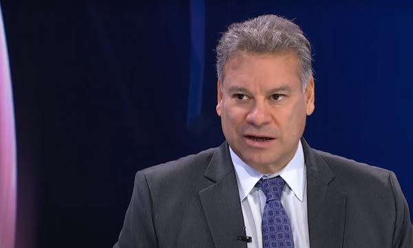 Escobar: Do të ketë pasoja për Serbinë nëse serbët nuk marrin pjesë në zgjedhjet në veri