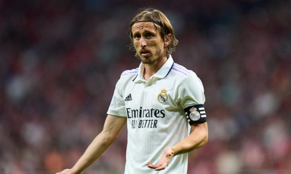 Modric refuzoi të bëhej bashkëlojtar i Ronaldos