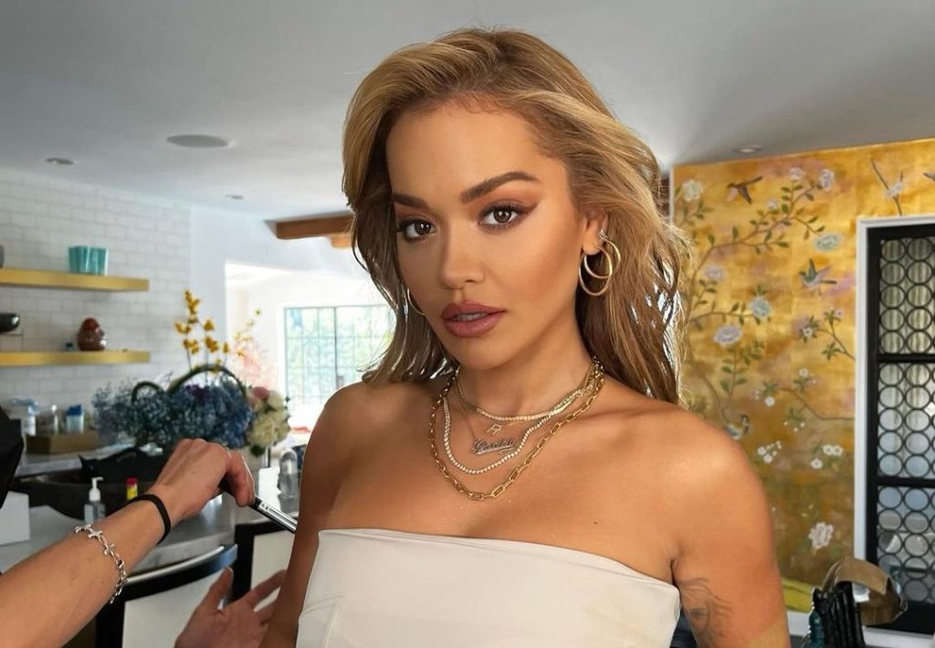 Rikthehet Rita Ora, ka gati këngën e re (VIDEO)