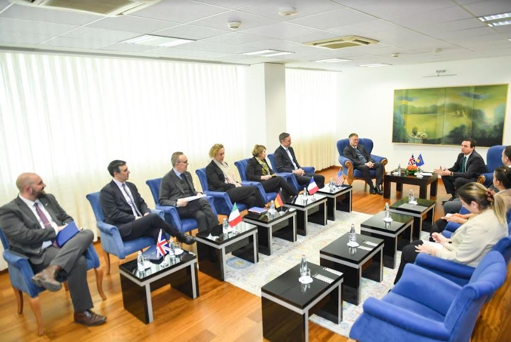 Kurti, përfaqësuesve të QUINT-it: Propozimi evropian, platformë solide për të ecur përpara