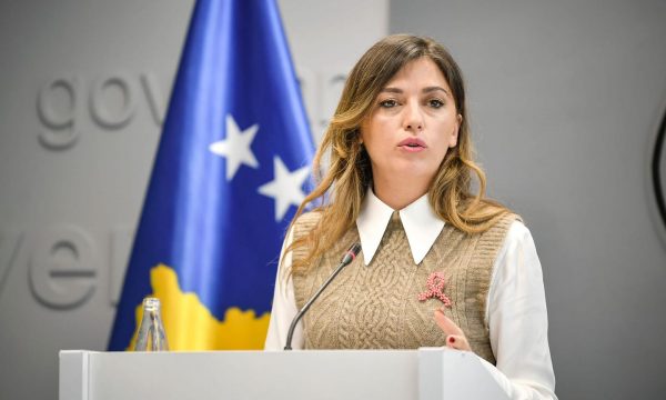 Haxhiu: Ata që kërkojnë kompromise nga Kosova, po i hyjnë në hak asaj