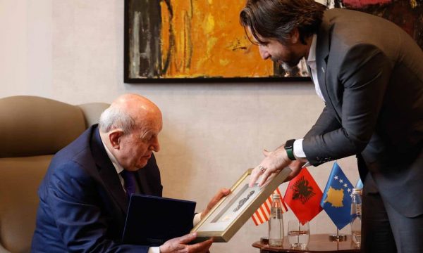 Rama pret Jim Xhemën në Prishtinë, e falënderon për kontributin e tij në çlirimin e Kosovës