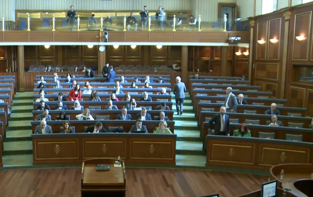 LIVE| PDK-ja lëshon sallën e kuvendit për shkak të koeficientit (VIDEO)