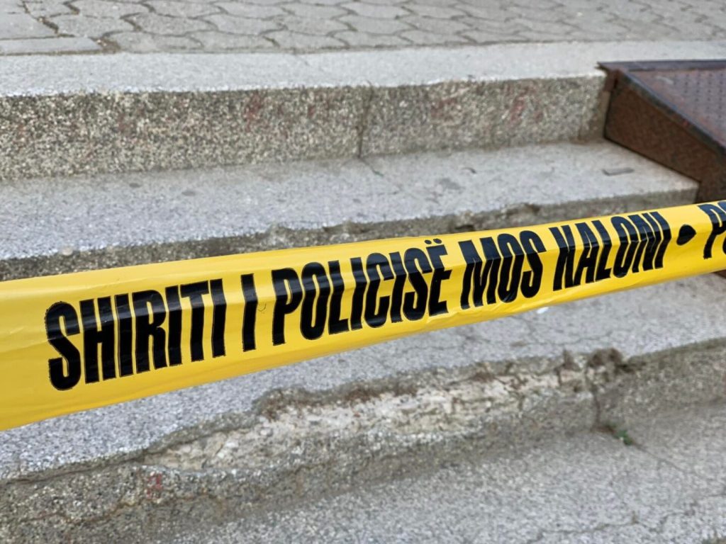 Theret me thikë një person në Gjilan, arrestohet i dyshuari