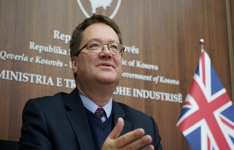 Ambasadori britanik: Mirëpresim angazhimin e Kurtit që propozimi i dialogut të diskutohet më 27 shkurt