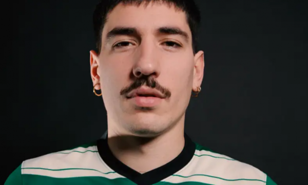 Hector Bellerin nënshkruan me Sportingun