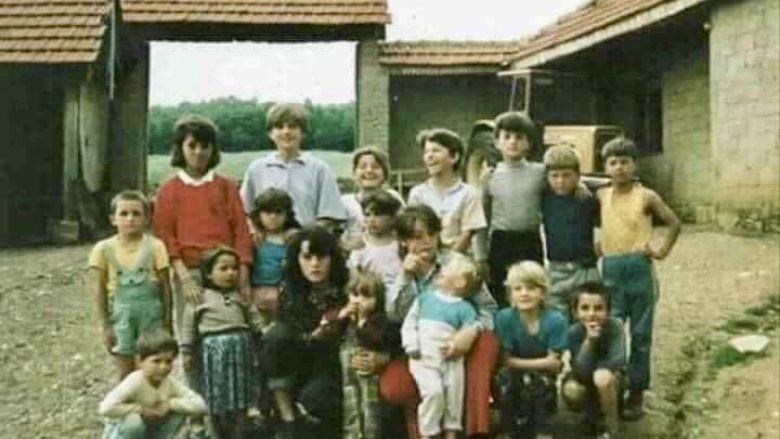 Osmani për 25-vjetorin e rënies së Jasharajve: Gjaku i tyre u bë udhërrëfyes për çdo shqiptar