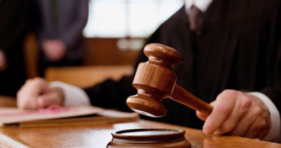 Aktakuzë për 4 persona që tentuan grabitjen në argjendari