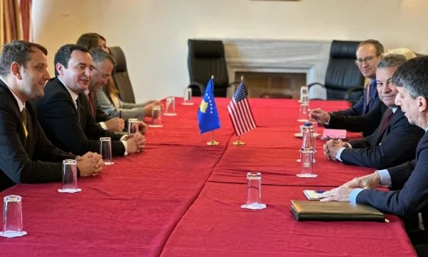 Kurti u takua edhe sot me Escobarin, e falendëroi SHBA-në për mbështetjen