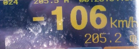 Tri lloje të gjobave për shoferin në Ferizaj që voziti 105 km/h në zonën e kufizimit 50 km/h