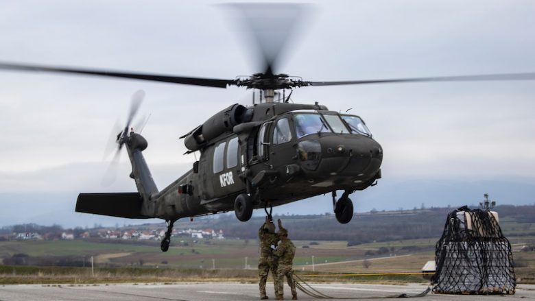 KFOR për tri ditë do të stërvitet me mjete të rënda e helikopterë në Istog, Gjakovë dhe Prizren