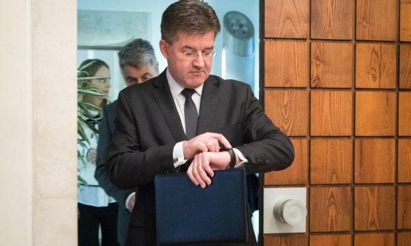 Lajçak: Asociacioni nuk e dobëson Kosovën, në tavolinë janë 16 modele evropiane