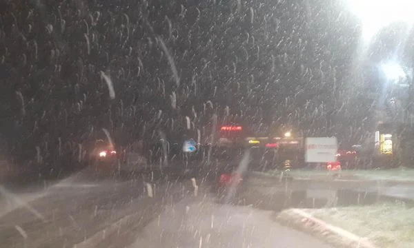 Pas reshjeve të dendura të borës, Policia del me apel për ngasësit