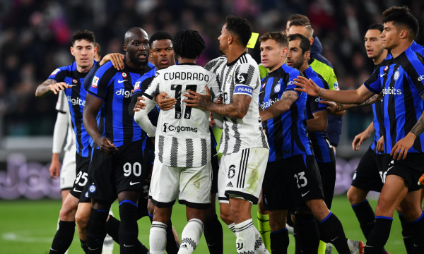 Përplasje mes futbollistëve dhe tre kartonë kuq, çfarë ndodhi në fundin e ndeshjes Juventus – Inter?