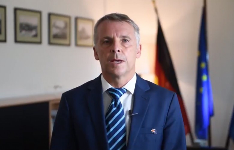 Ambasadori gjerman pajtohet me Kurtin, thotë se duhet zbatuar të gjitha pikat e marrëveshjes