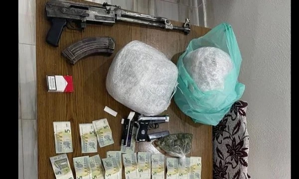Tenton të ikë, policia kap personin e dyshuar për shpërndarje të narkotikëve