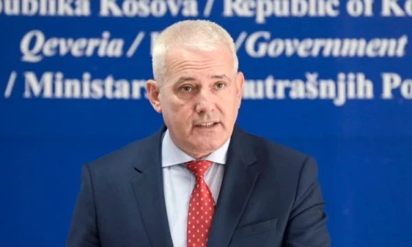 Sveçla thotë se Serbia është në aksion me luftë hibride, përmend edhe audio-incizimet ku flasin Kusari-Lila e Simiq