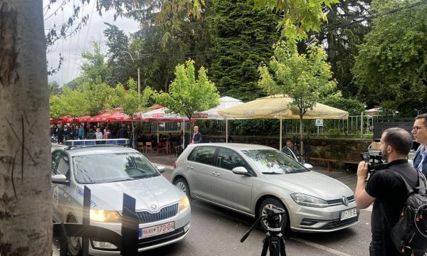Policia bën një përmbledhje të protestave të sotme në veri: Një polic i lënduar, u sulmuan edhe gazetarët