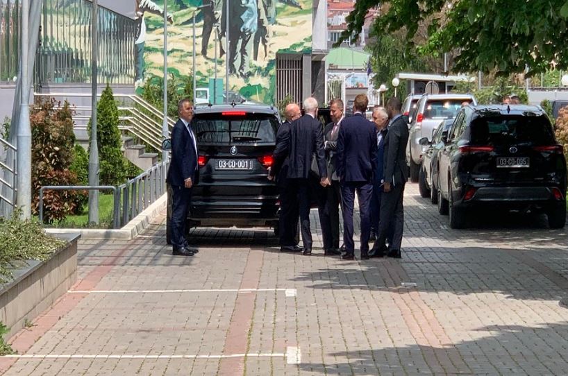 Përfundon takimi i Kurtit me ambasadorët e QUINT-it