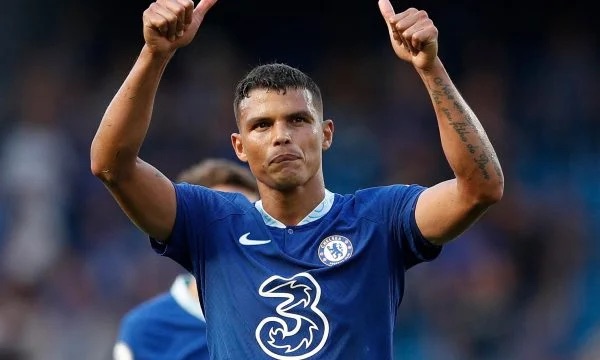 Thiago Silva po mendon të largohet nga Chelsea dhe t’i bashkohet klubit të fëmijërisë
