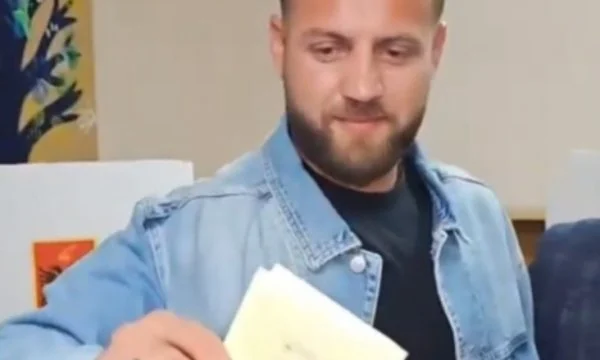 Voton në Shkodër Luiz Ejlli: Po bëj detyrën time si qytetar
