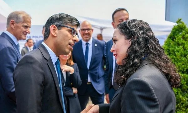 Kearns i bën jehonë takimit të Osmanit me kryeministrin e Britanisë: Ne ishim një nga vendet e para që njohëm pavarësinë e Kosovës