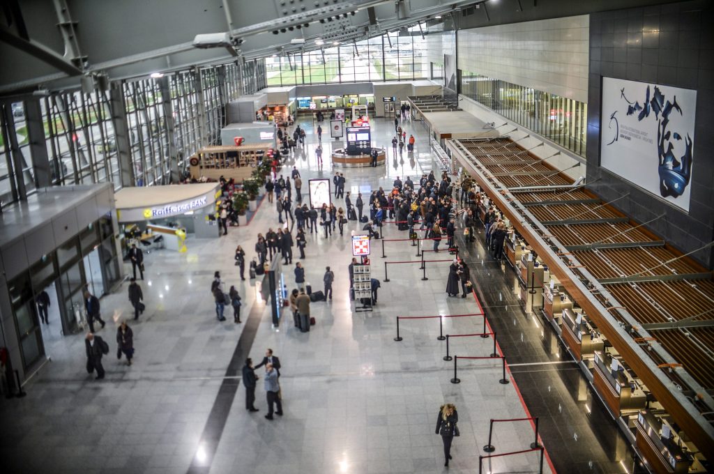 Arrestohet turkja në aeroportin e Prishtinës, dyshohet për dokumente të falsifikuara