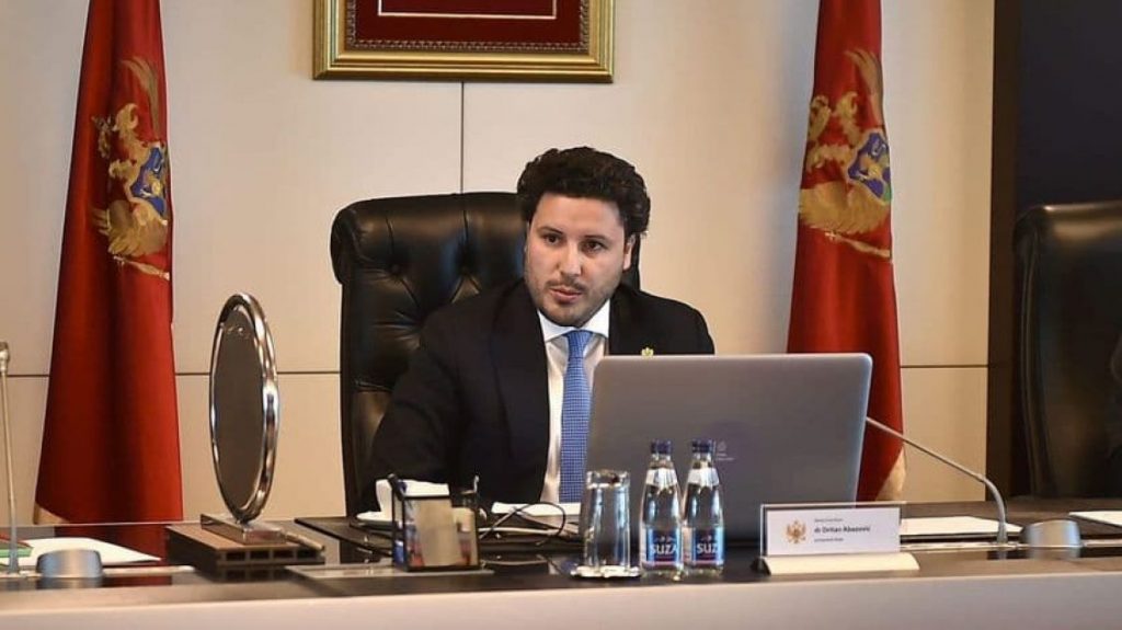 Abazoviq thotë se ka kërkuar nga Albin Kurti që të mos hyjë në konflikt më të thellë me ndërkombëtarët