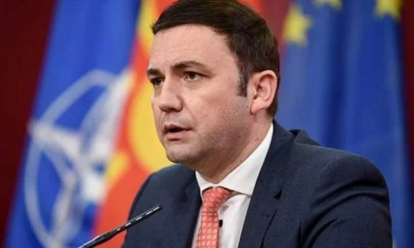 Osmani telefonon Gërvallën e Daçiqin: Kërkova depërshkallëzim të situatës, kërkova lirimin e tre policëve