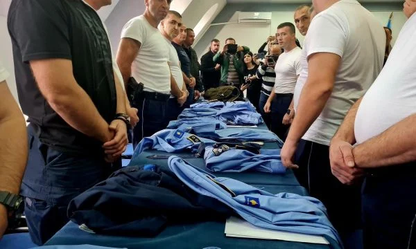 Avokati kosovar: Një serb i arrestuar për krime lufte ishte policë i Kosovës deri në dorëheqjet e nëntorit