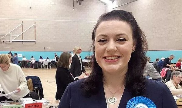 Deputetja britanike reagon për lirimin e policëve të Kosovës: Për Qeverinë e Serbisë nuk kishte asnjë pasojë