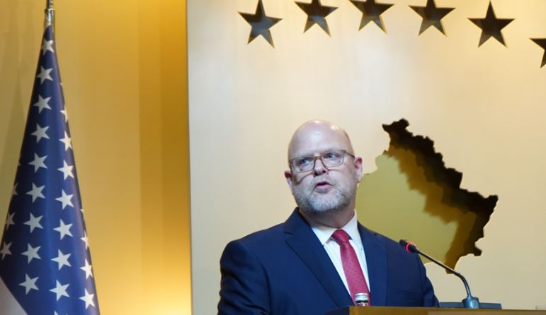 Hovenier: Nëse veprojmë ndaj vendimeve kundër këshillave tona, e bëjmë për popullin e Kosovës