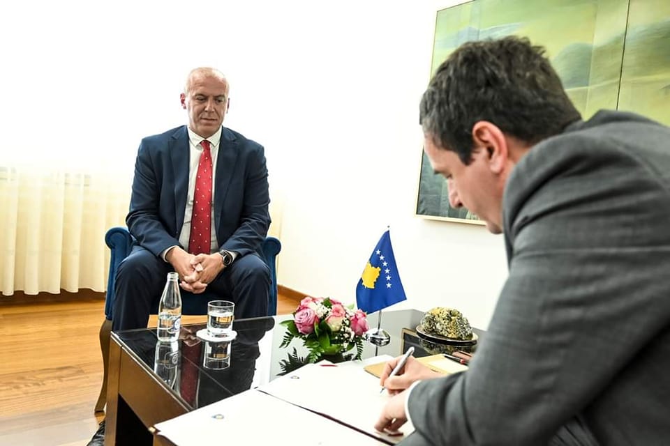 Qorrolli thotë se me ftesë të Kurtit u bë zëvendësministër i Drejtësisë