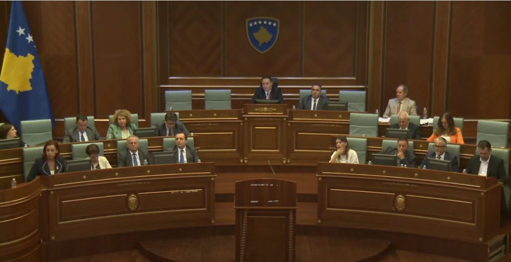 Konjufca, opozitës: Në zgjedhje shkojmë kur të doni