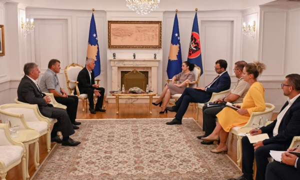 Osmani, veteranëve: Ligji për Pagën Minimale ndodhet ende në Kuvend, do ta analizoj sapo të vijë në Presidencë