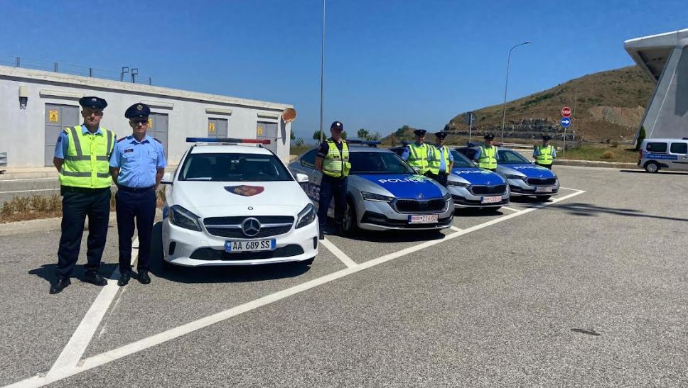 Policia e Kosovës dhe e Shqipërisë fillojnë patrullimet për rritjen e sigurisë në trafik