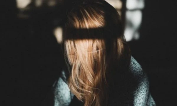 E mitura në Vushtrri sulmohet seksualisht në një taksi