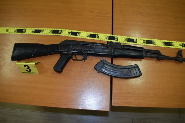 Nën kërcënimin e armës grabitet shoferi i postës së shpejtë në Ferizaj