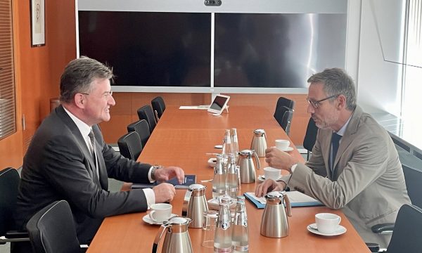 Lajçak kërkon mbështetje në Berlin për takimin e 14 shtatorit në Bruksel